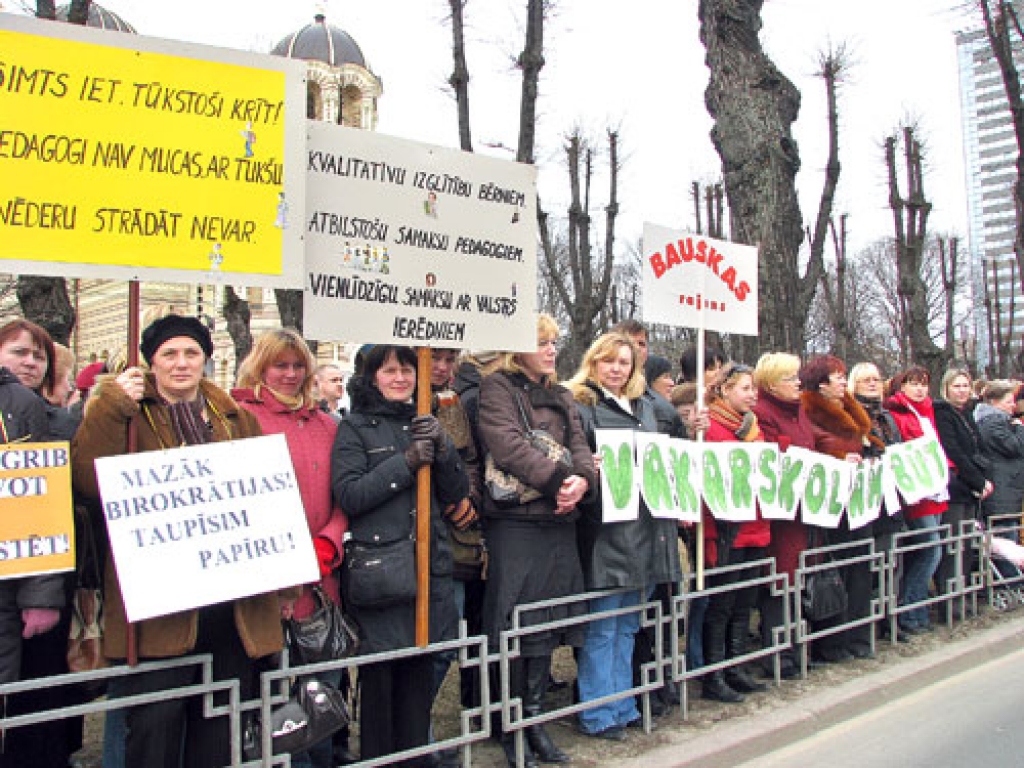 Pedagogi cīnās par taisnīgumu