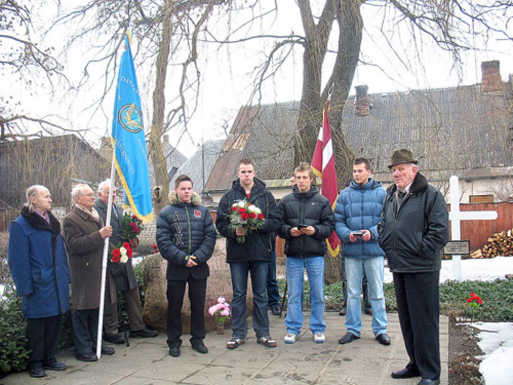Karavīru varonību neaizmirst