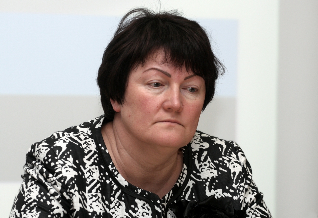 VID jaunās vadītājas amatam finanšu ministrs virzīs Pētersoni