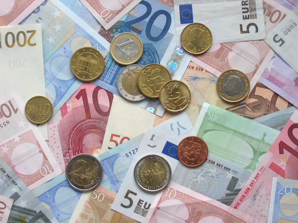 Latvija nākamgad kļūs par 18.eirozonas valsti