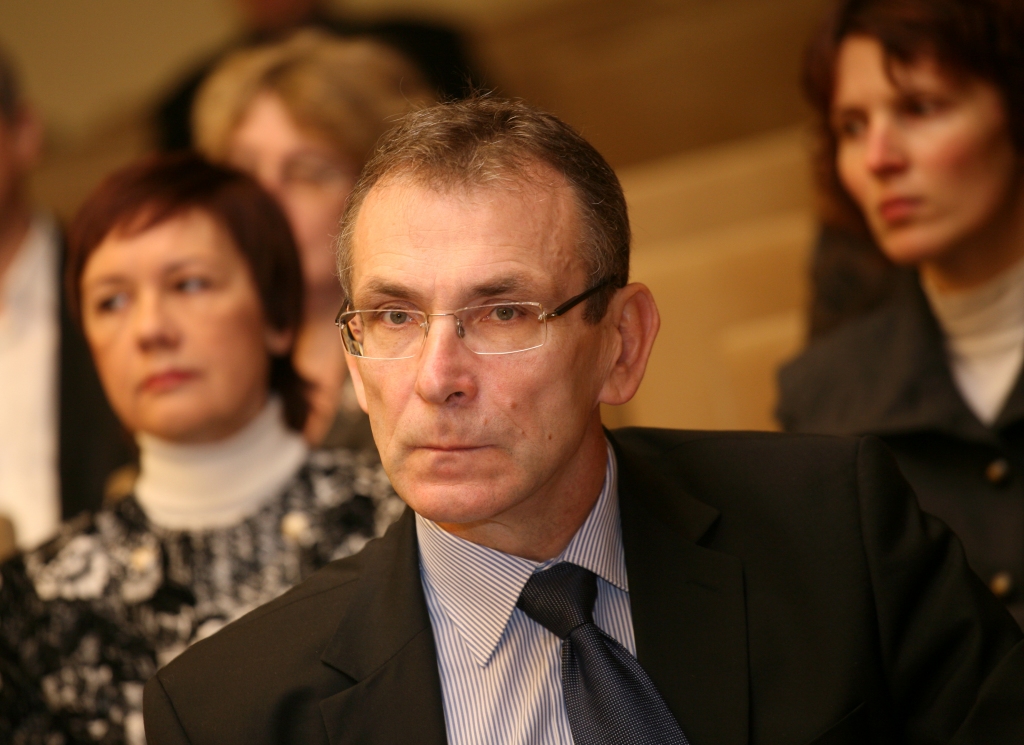 Piebalgs: Celt Latvijas iedzīvotāju dalību EP vēlēšanās var, spēlējot uz patriotismu