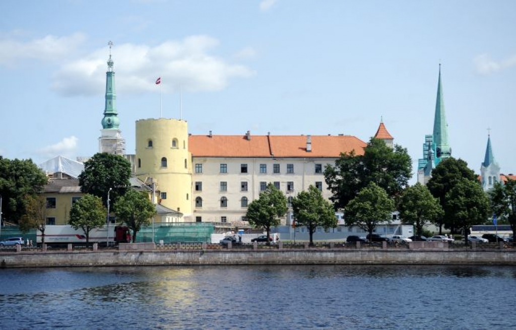 Standard & Poor’s apstiprina Latvijas reitingu BBB+ ar stabilu nākotnes prognozi