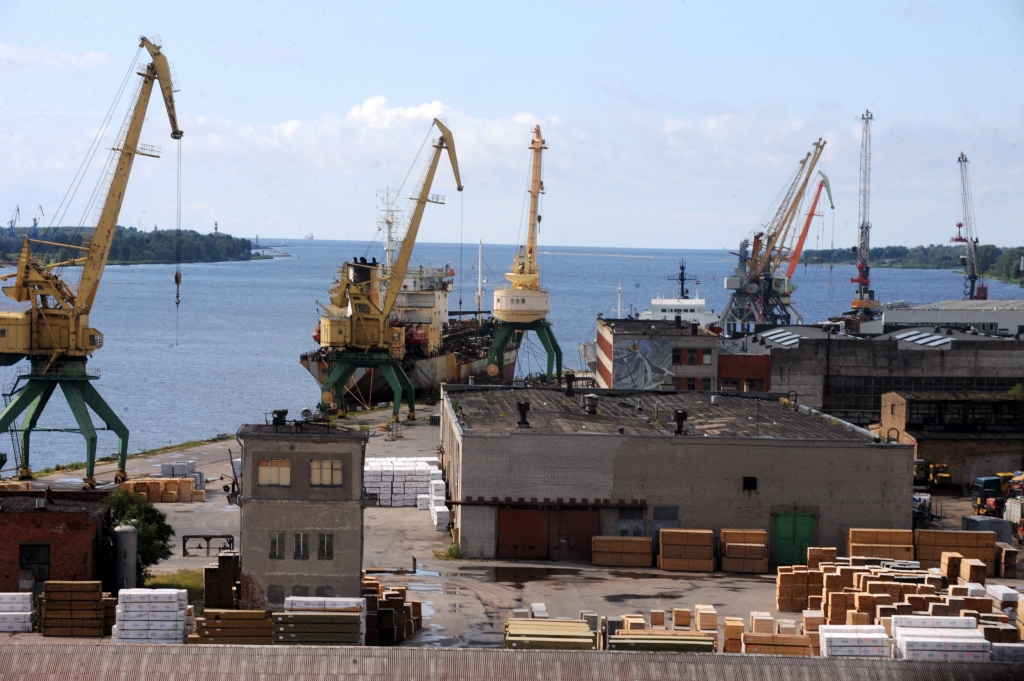 Baltkrievu naftas kompānija Rīgā vai Ventspilī plāno izveidot savu termināli