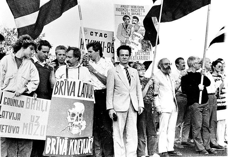 Baltijas ceļa atcerei