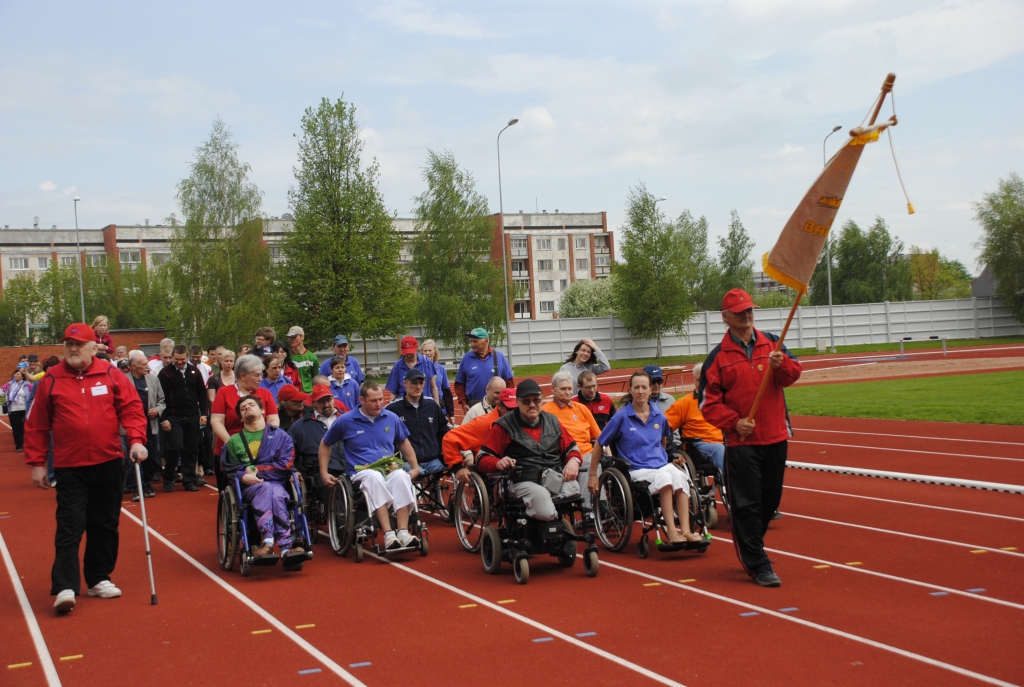 Rīko vasaras sporta svētkus invalīdiem