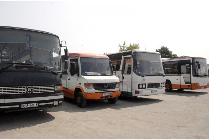 Autobusa šoferi turpina neizsniegt biļetes