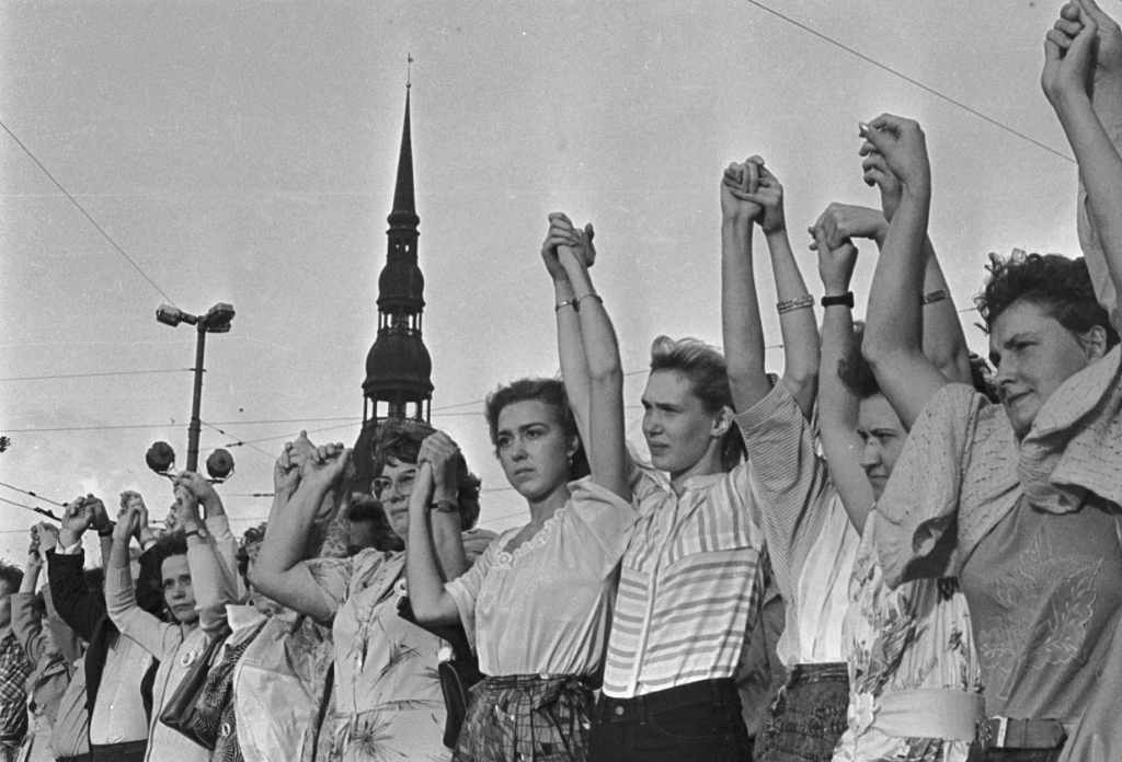 Baltijas ceļš - arhīva foto