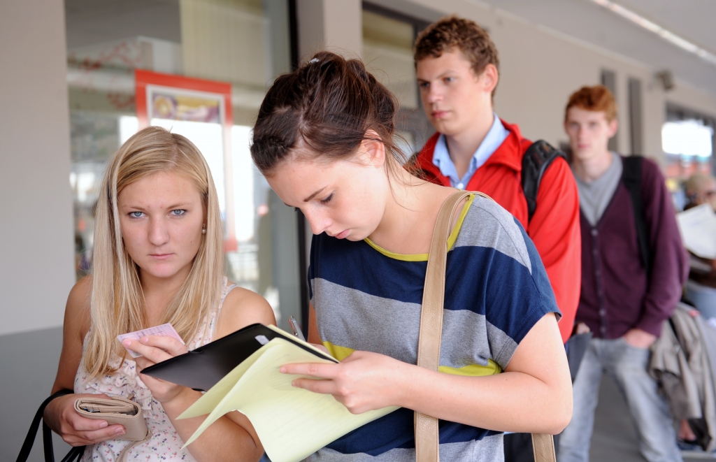 Augstskolas piepelnoties uz studentu rēķina
