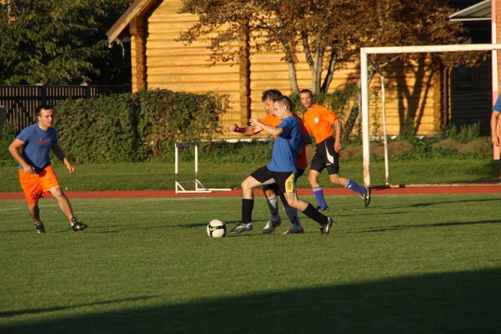 Noskaidro futbola turnīra uzvarētājus