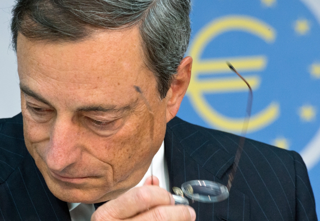 ECB atsakās piedalīties Grieķijas parādu atvieglošanā