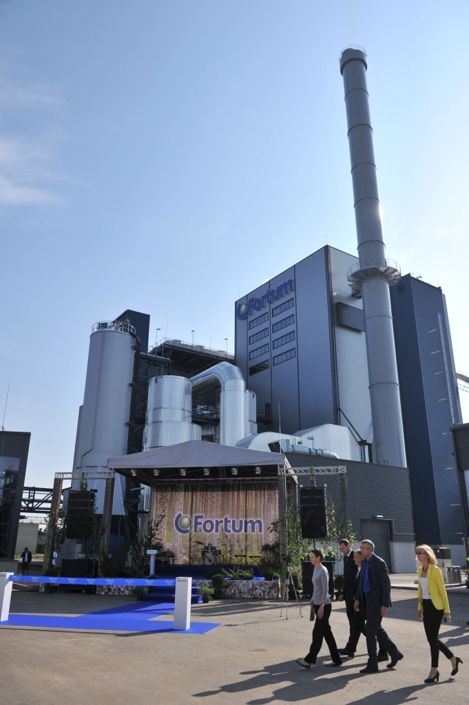 Atklāj lielāko biomasas koģenerācijas staciju Latvijā