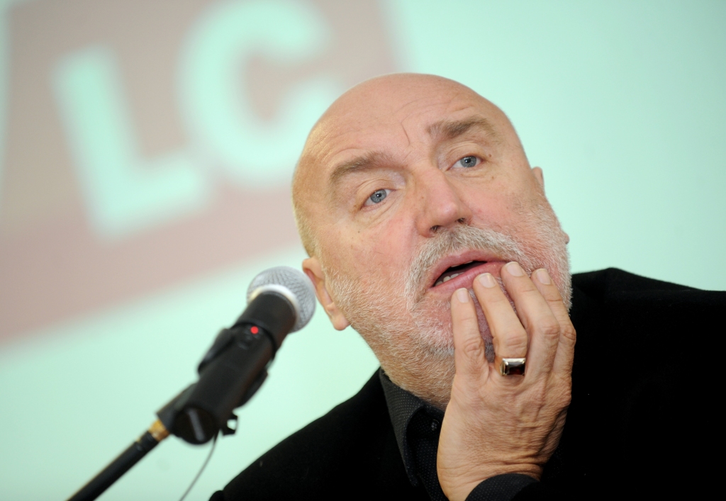 Godmanis: Veselības, izglītības un kultūras nozare dzīvo citā Latvijā
