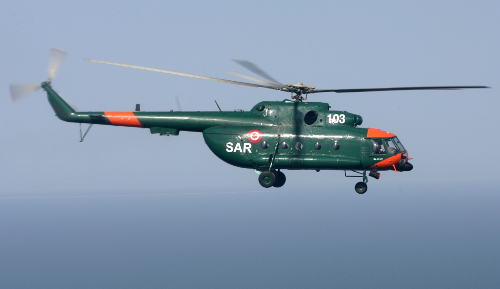 Naktī ar helikopteru no Roņu salas uz slimnīcu Rīgā nogādāts negadījumā cietis Latvijas iedzīvotājs