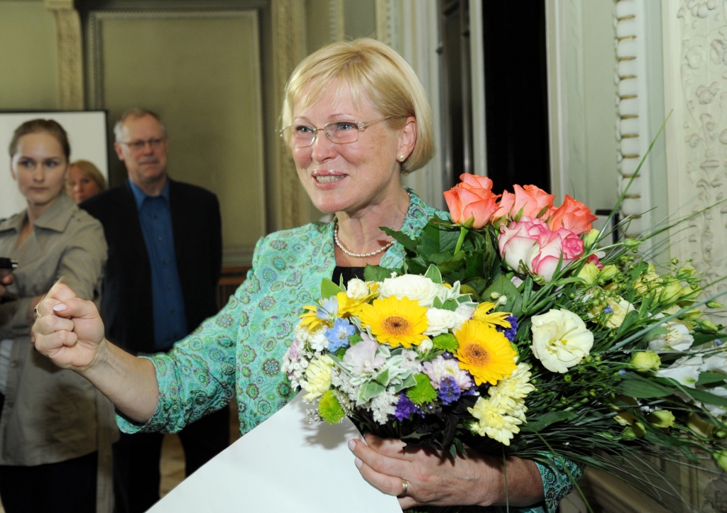 NA pēc Grendes demisijas nesteigs atstāt valdību; kultūra joprojām partijas prioritāte