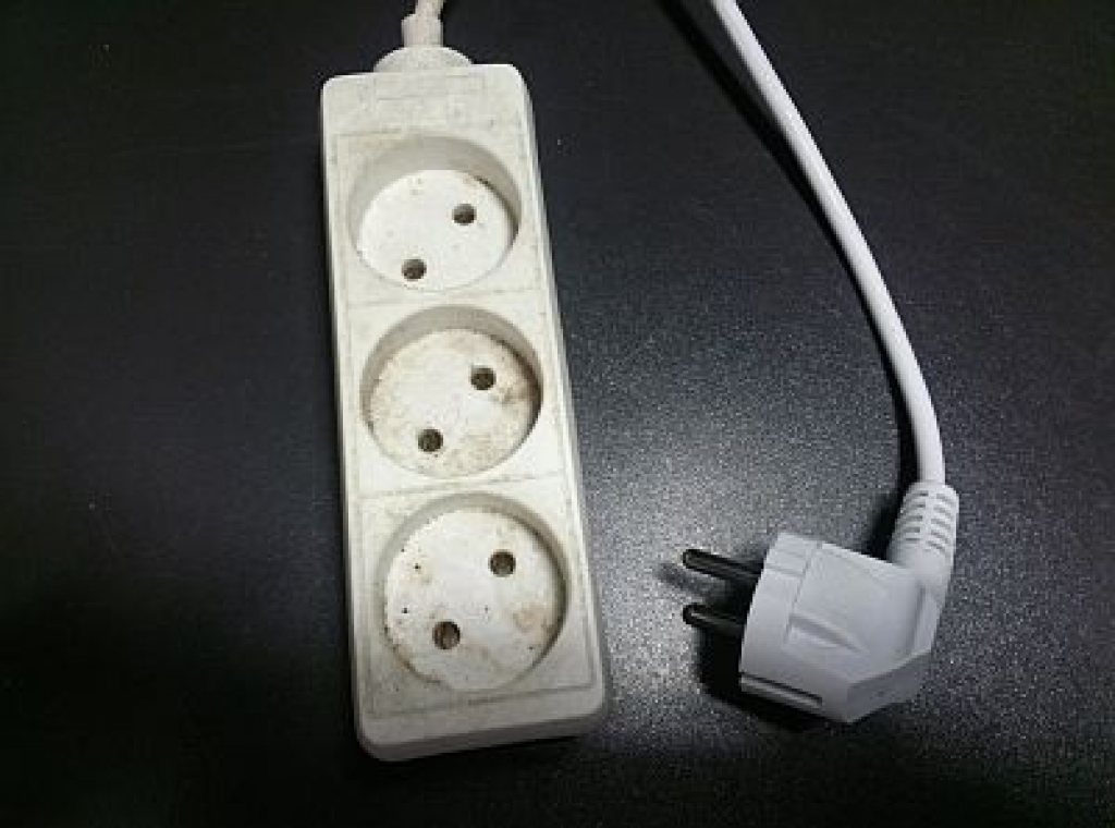 Enefit jaunus elektrības piegādes līgumus par fiksētu cenu Latvijā un Lietuvā neslēgs