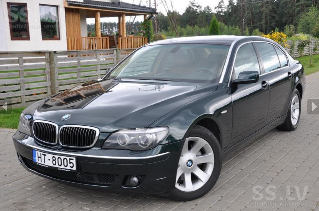 SS.lv pārdošanā izlikts eksprezidenta Ulmaņa limuzīns - BMW 750