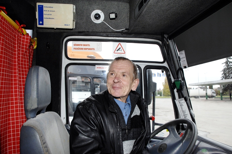 Autobusa salonos uzstāda videonovērošanas sistēmas