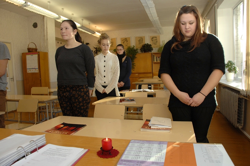 Pieminot traģēdijas upurus, aicina iedegt svecītes Vecumniekos