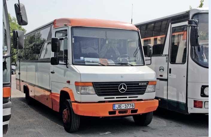 Pasažieriem jāstumj reisa autobuss