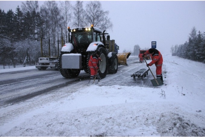 Rundālē ceļus ziemas sezonā tīrīs z/s «Sējas»