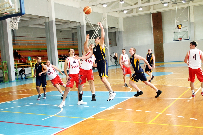 Basketbola klubs «Code/Kvēle» izvirzās vadībā