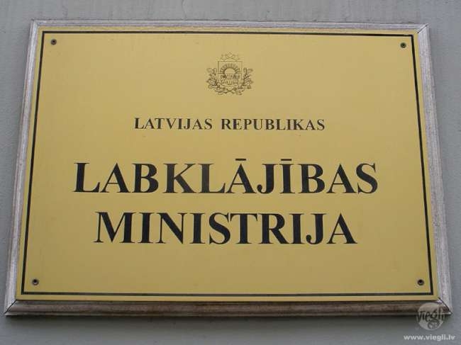 Valdība atbalsta sociālo iemaksu griestu atjaunošanu 2014.gadā
