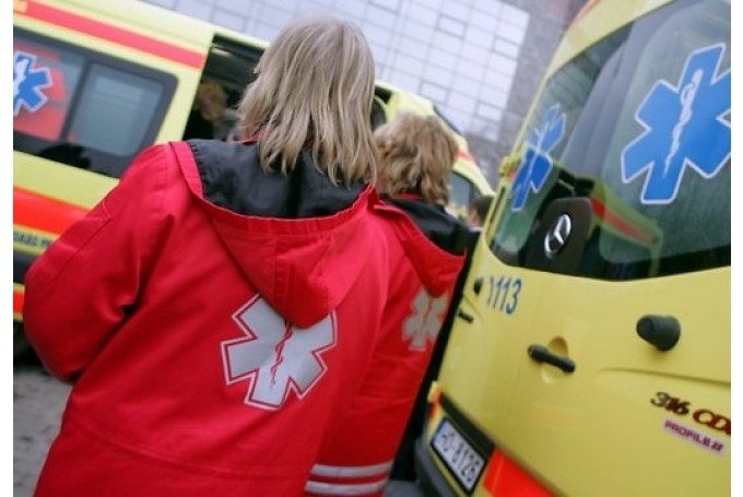 Mediķi svētku laikā aicina pievērst uzmanību bērnu drošībai