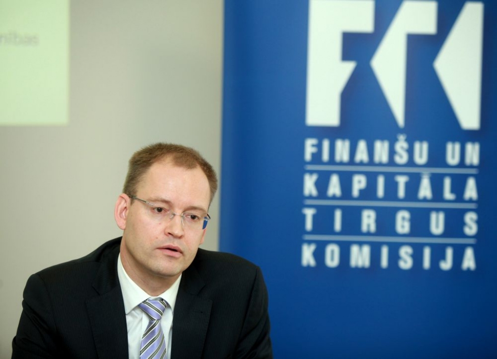 FKTK: Kreditēšana neaug tik strauji kā gaidīts, un mājsaimniecībām aizvien daudz kavēto kredītu