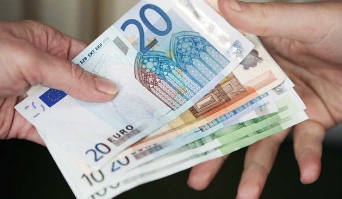 Pakalpojumu sniedzēji cenas apaļojuši gan uz augšu, gan leju