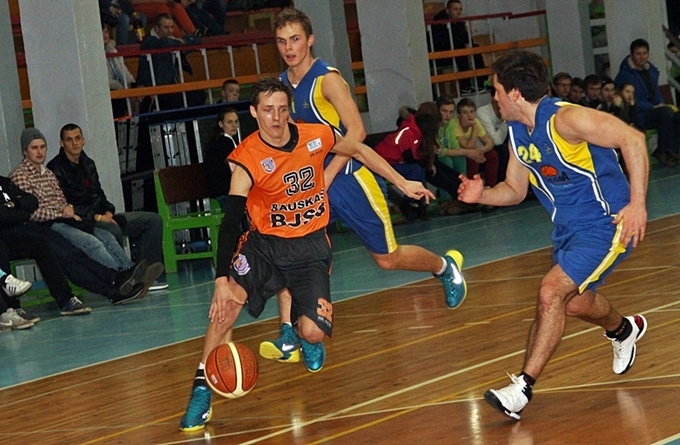 Basketbolisti gadu sāk ar uzvaru