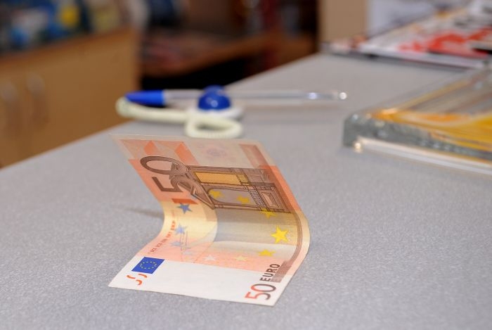 Latvijas Pastā pirmo divu janvāra nedēļu laikā samainīti teju 15 miljoni latu