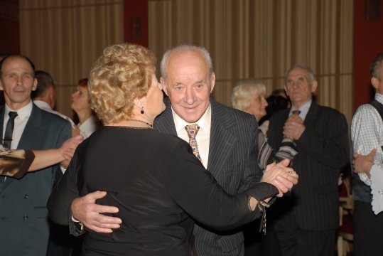 Mežotnes seniorus gaida uz Jaungada balli