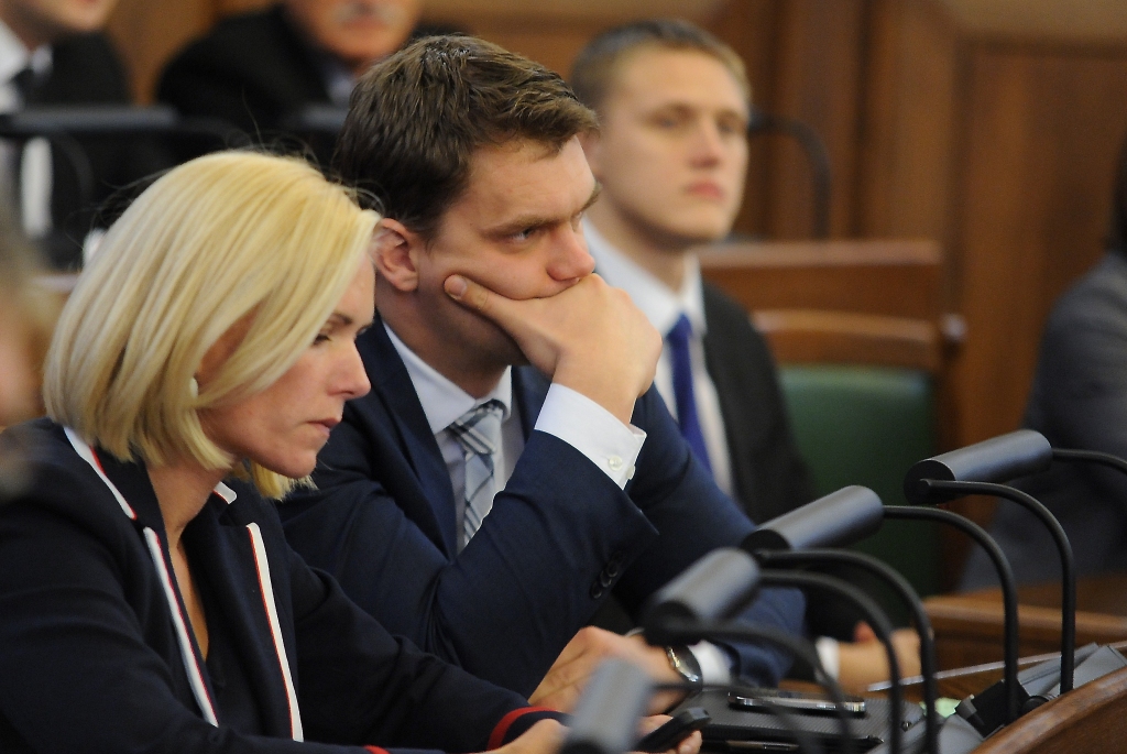 Neatkarīgie norok Dombrovska komisiju