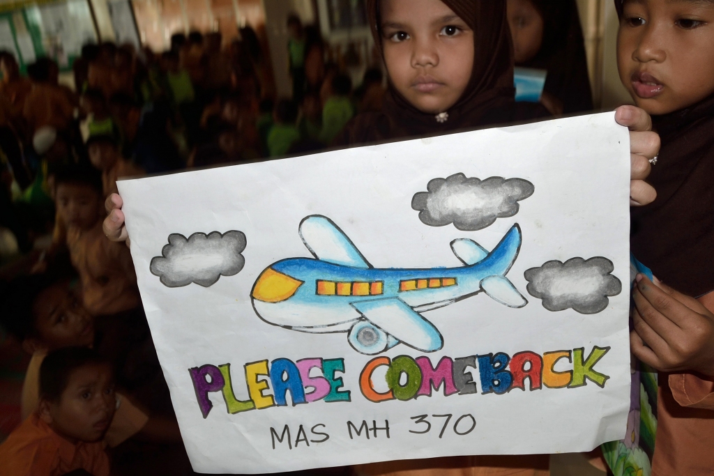 Pazudušajā Malaysia Airlines lidmašīnā kāds apzināti atslēdzis saziņas iekārtas