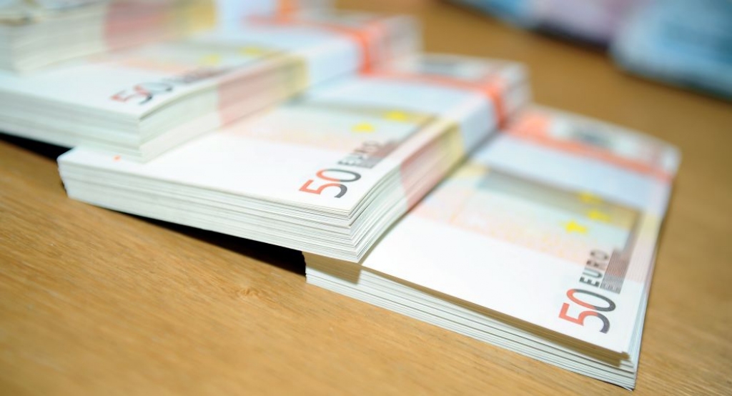 Pretendējot uz iepirkumiem, nodokļu parādi nedrīkstēs būt jau konkursa izsludināšanas dienā