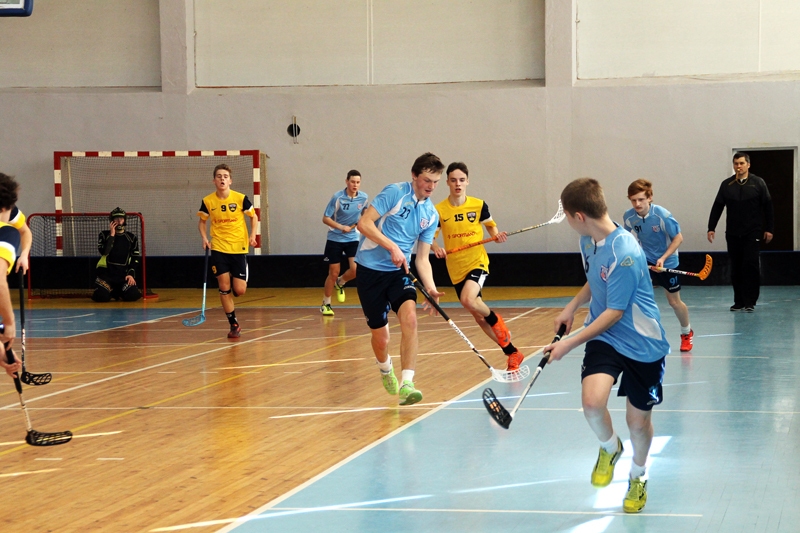 Bauskā aizvada Latvijas Jaunatnes čempionāta florbola spēles