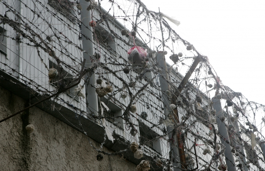 Latvijas cietumos mūža ieslodzījumu izcieš 52 vīrieši