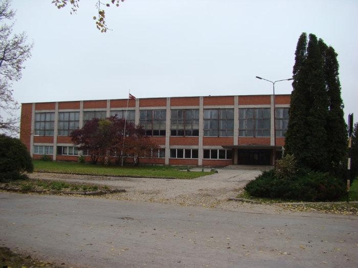 Mežotnes skolai vēlas mainīt nosaukumu