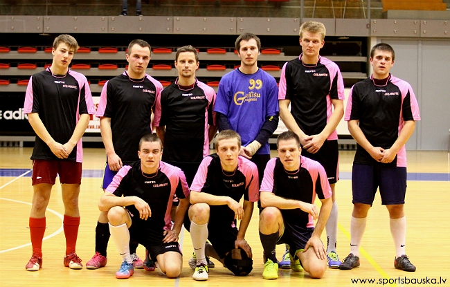 Futbolisti Jelgavā astotie