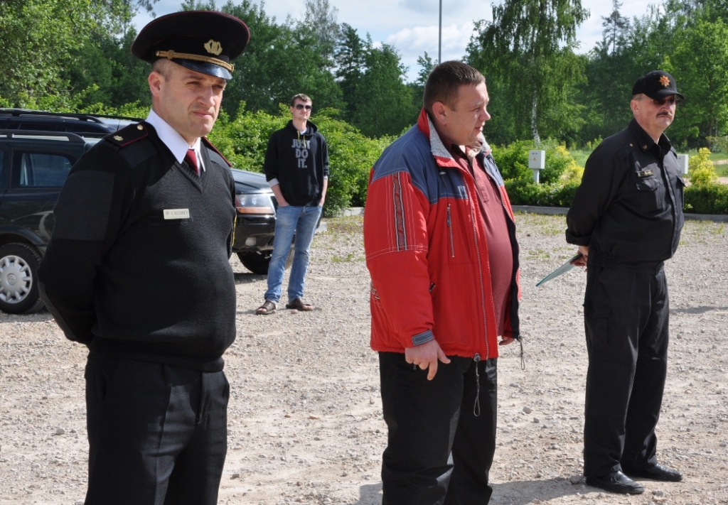 FOTO: Ugunsdzēsēju sacīkstēs Vecumniekos