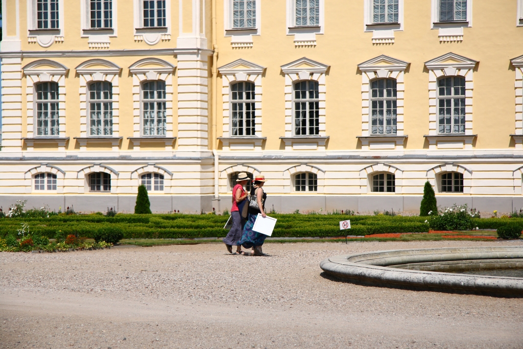 FOTO: Plenērs «Bauskas vasara» – pilsētā un Rundālē