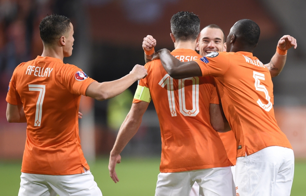 FOTO: Nīderlandes futbolsti ar 6:0 sagrauj Latvijas izlasi