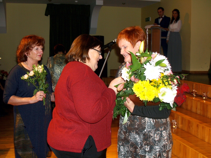 Sumina novada izcilniekus