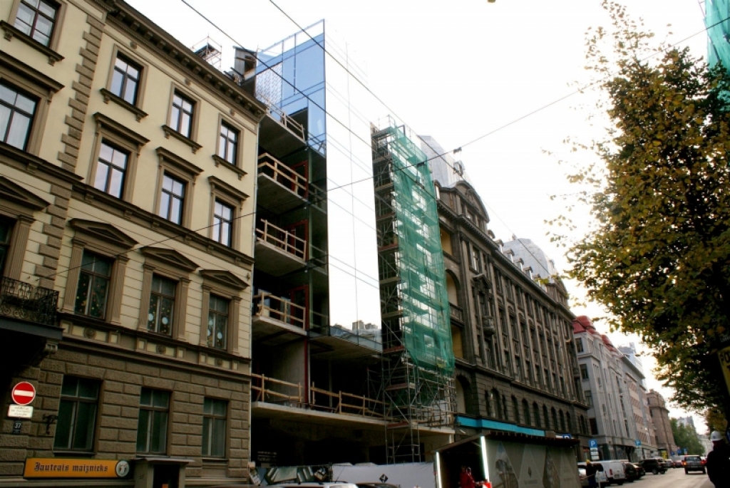 Klusā centra jaunbūves draud pārvērsties par spoku mājām