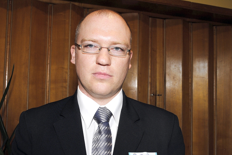 Komentāri: valstī paaugstina minimālo algu
