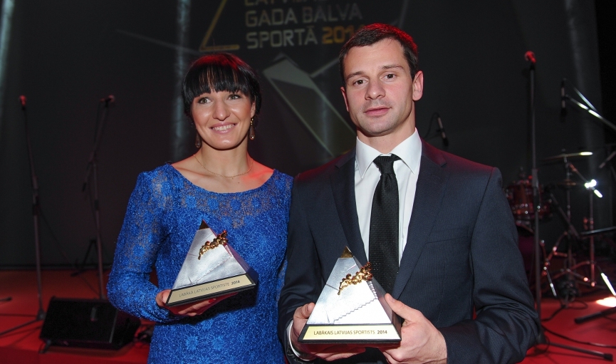 Par Latvijas gada sportistiem nosaukti Martins Dukurs un Anastasija Grigorjeva