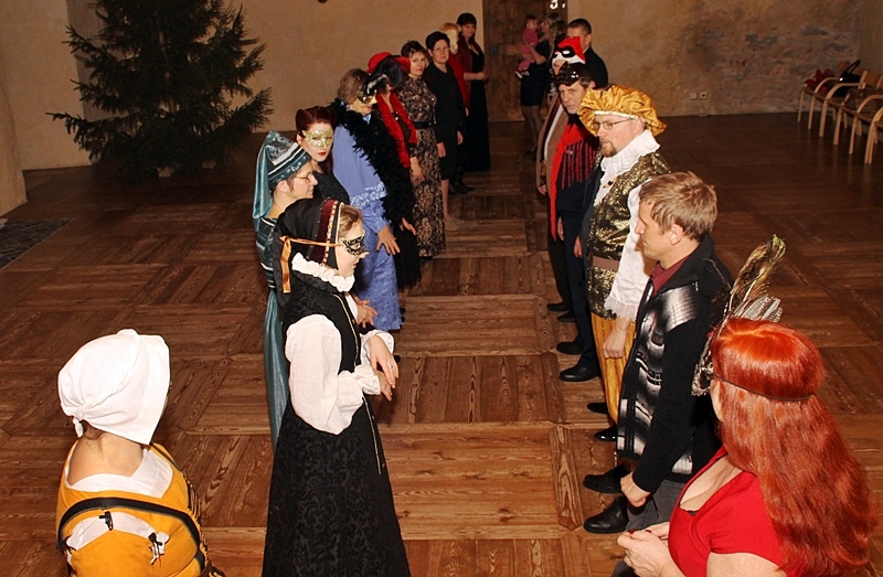 FOTO: Ziemassvētku balle Bauskas pilī