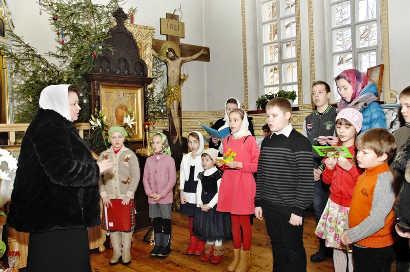 Lūdz līdzcilvēkus neattālināties no Dieva