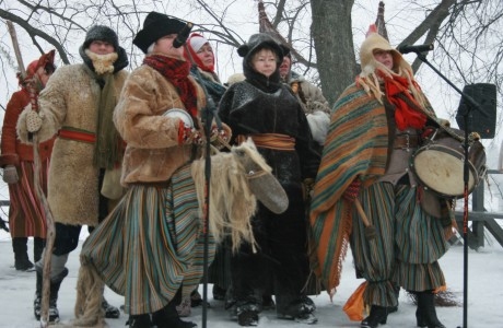 Masku festivālu ieskandinās Misā
