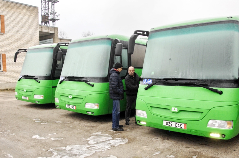 Iegādājas trīs jaunus autobusus